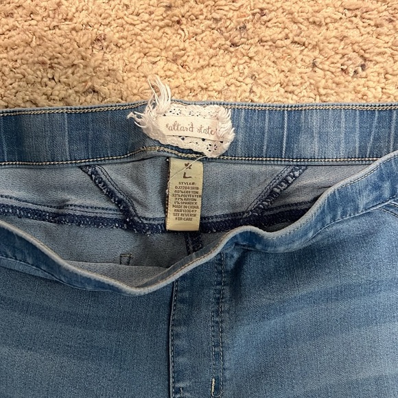 Altard State elastic waist boot cut jeans - Picture 2 of 3